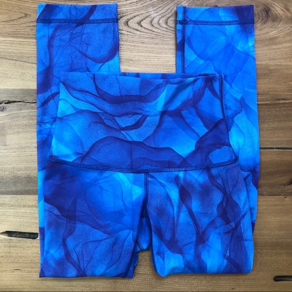 Lululemon Wunder Under Crop (Hi-Rise) (21") Midnight Tulle Multi Luxtreme - Picture 9 of 13